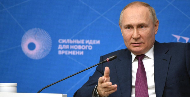 ВЛАДИМИР ПУТИН ПОРУЧИЛ РАССМОТРЕТЬ ВОПРОС О СОЗДАНИИ МЕЖДУНАРОДНОЙ АССОЦИАЦИИ СОТРУДНИЧЕСТВА ПО РАЗВИТИЮ НАВЫКОВ И ПРОФЕССИЙ