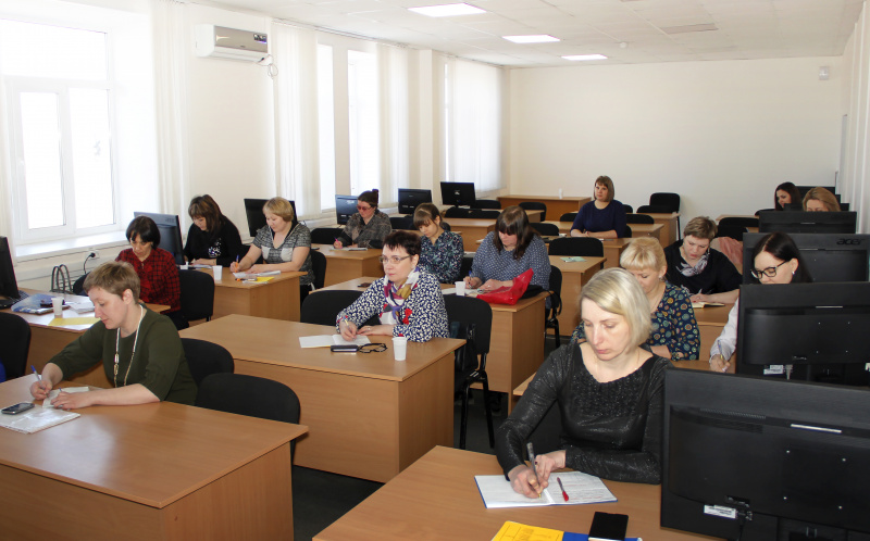 Проведены курсы повышения квалификации «Технологии работы с безработными гражданами, имеющими инвалидность» (72 часа) для специалистов центров занятости населения Хабаровского края.