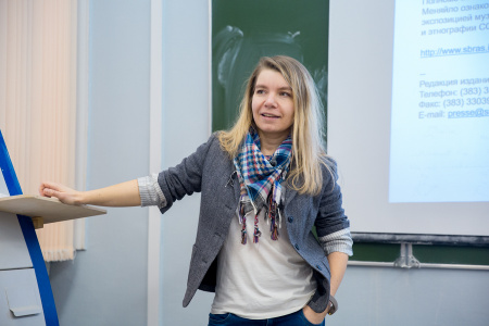 Ирина Якутенко дала мастер-класс авторам журнала "Бутылка клейна"